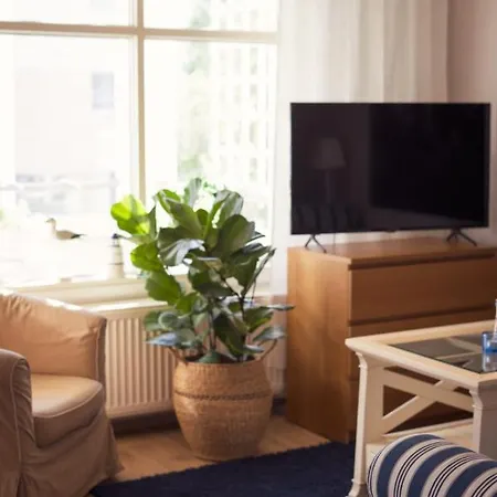 Apartment Lillmasen - Atmospheric And Very Comfy Naantali