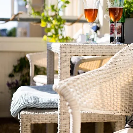 Lillmasen - Atmospheric And Very Comfy Apartment Naantali